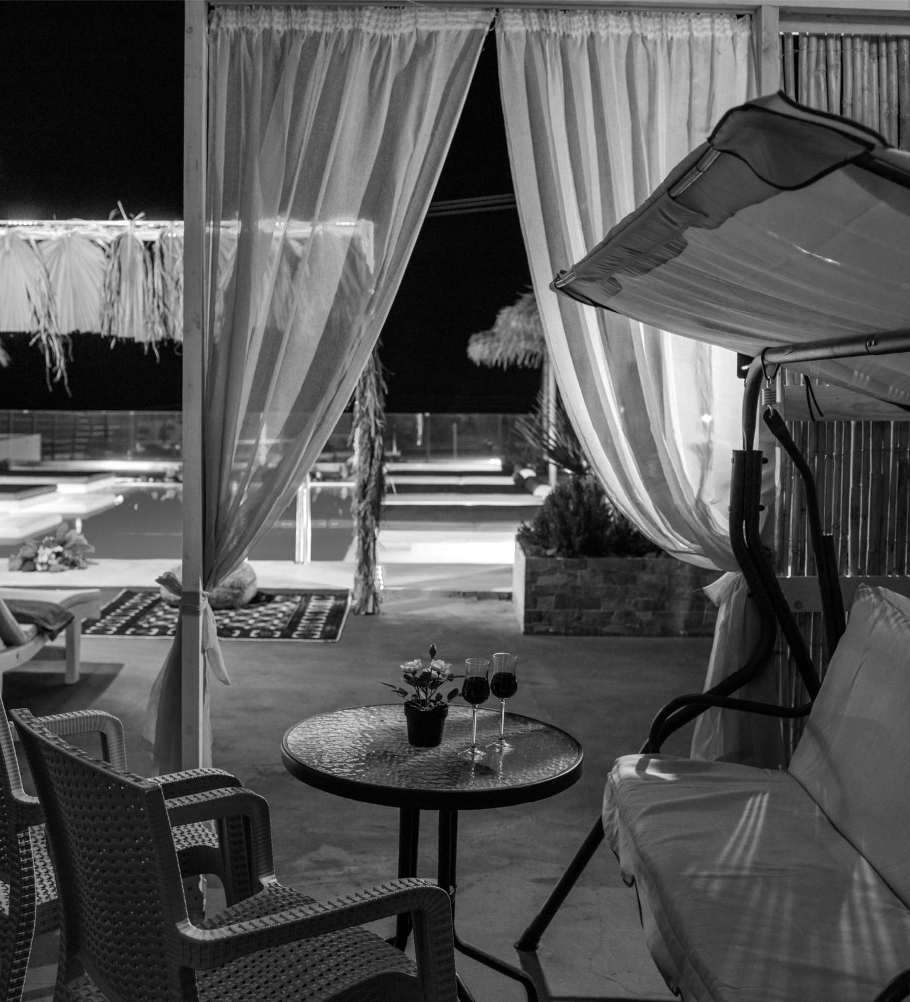 Nalu Suites Fíra Kültér fotó